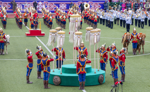 Наадам, цагаан сар амралтын өдөр тохиовол дараагийн ажлын өдөрт шилжүүлэх хуулийг буцаалаа